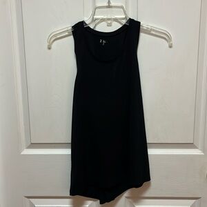 👚4/$10👚 Ladies Twist Back Athletic Tank, Size M